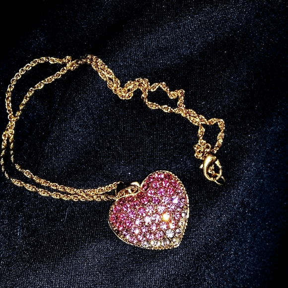 Jewelry - Picture 3 of 8